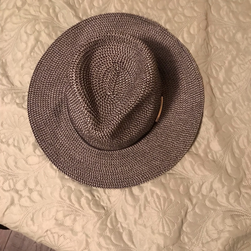 Beautiful vintage like hat